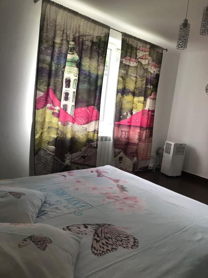 Central Home Piatra Neamt Bagian luar foto
